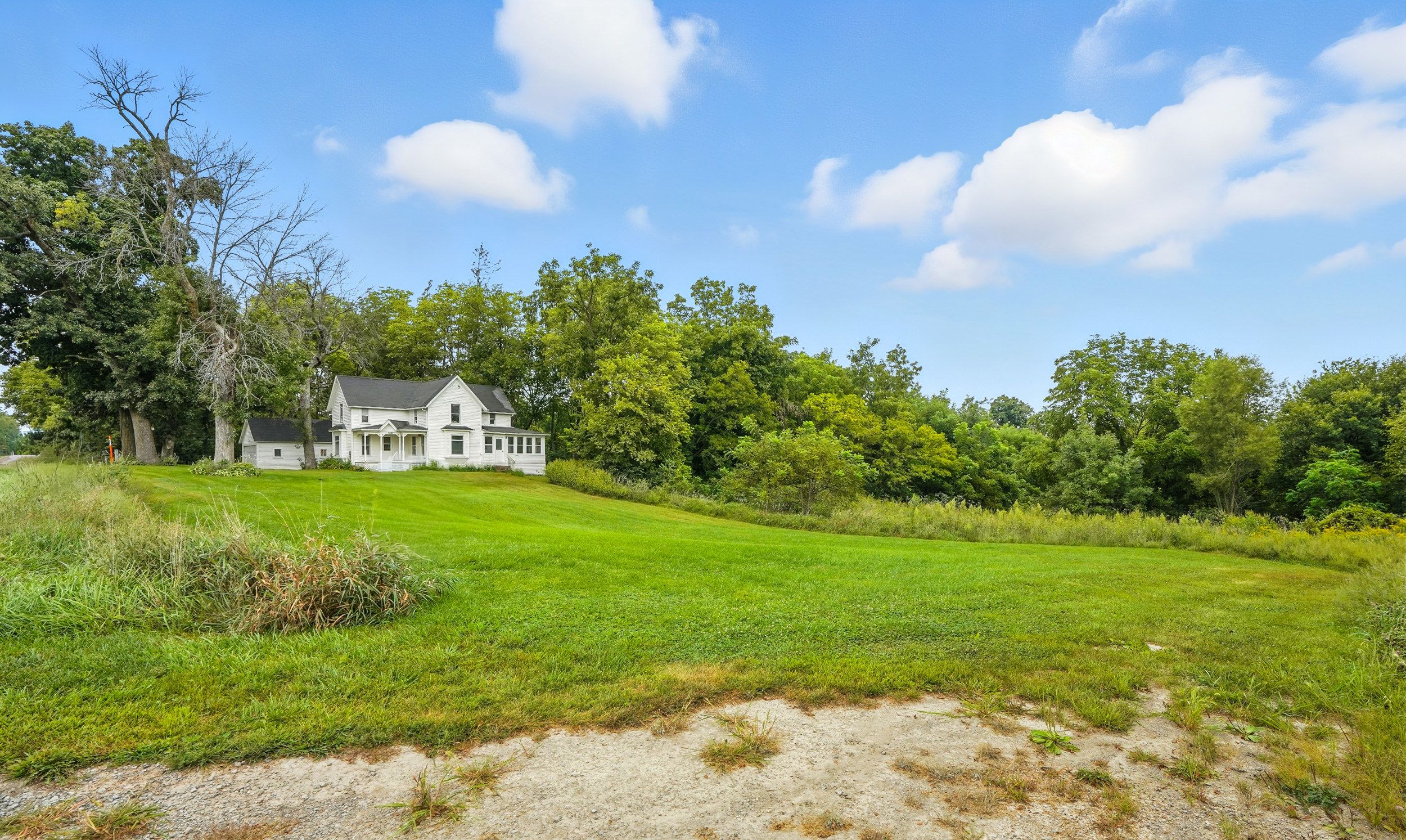 Listing Photo: 5440 lower west branch rd se 0032-